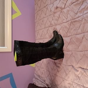 B.O.C. boots, size 7